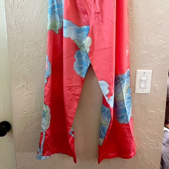 Natori Private Luxuries Silky Floral Pajama Pants - Picture 2 of 3